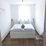 4 Seasons Apartmán Balatonszarszo