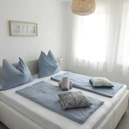 4 Seasons Apartmán Balatonszarszo