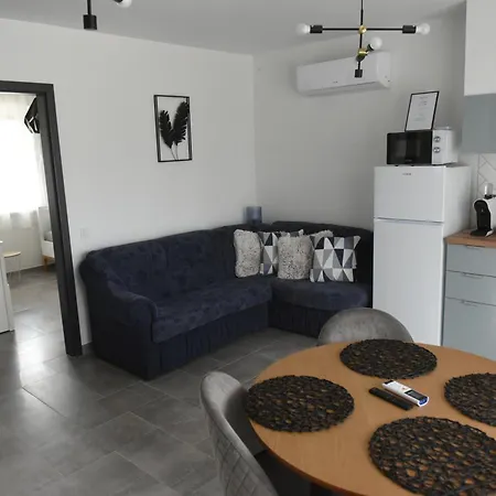 4 Seasons Apartmán *