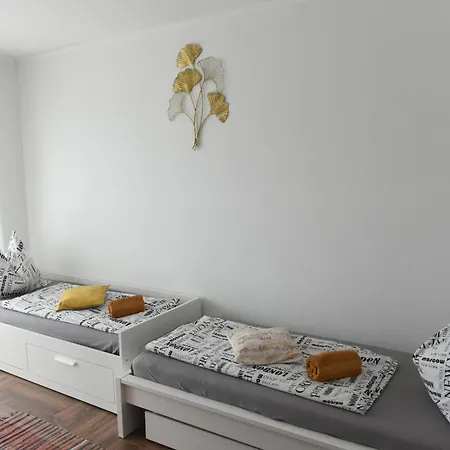 4 Seasons Apartmán Balatonszarszo
