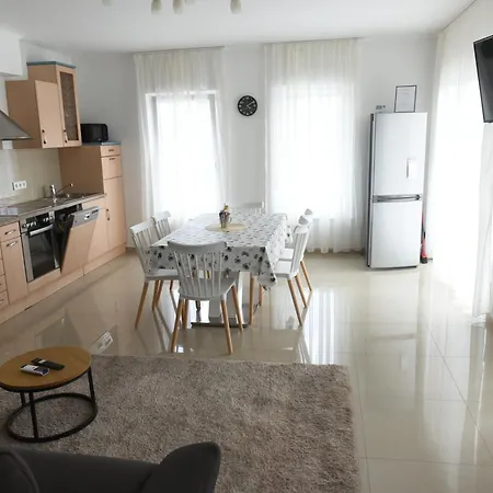 Apartmán 4 Seasons Balatonszarszo